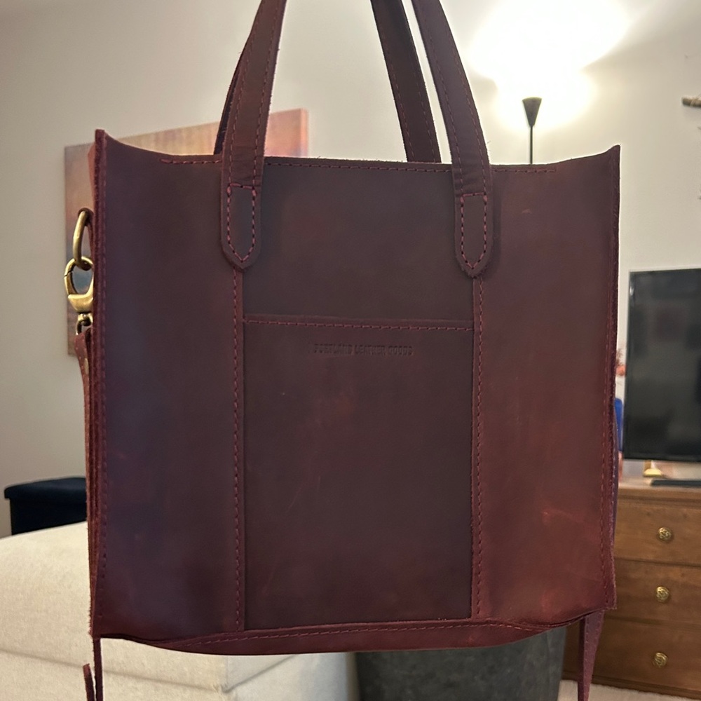 Portland Leather Merlot Lola (Classic size)